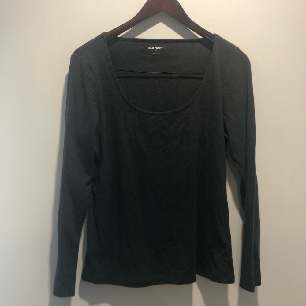 Old Navy Women's charcoal Long-Sleeve Scoop Neck Top